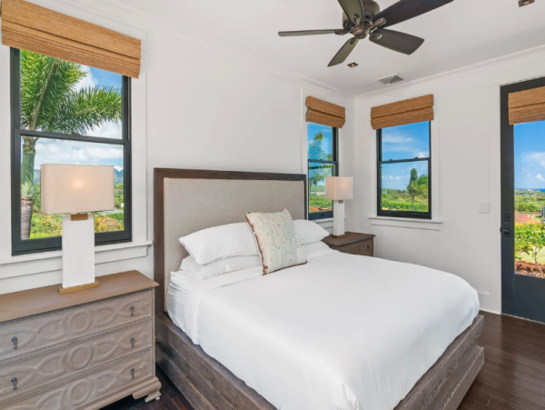 Luxury 6-Bedroom Vacation Home in Poipu - Ocean Views & Modern Comfort